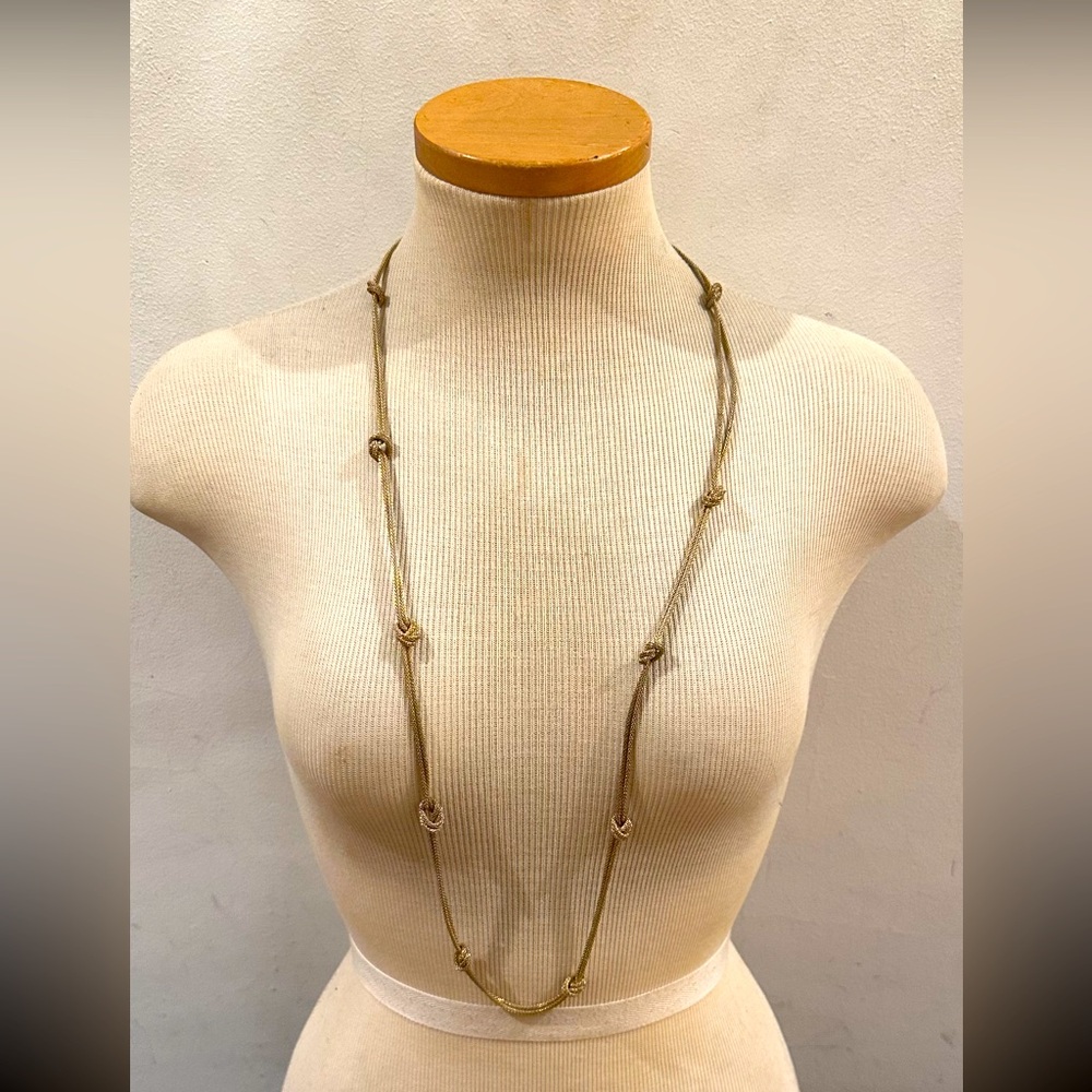 Vintage Gold Tone Knot Necklace